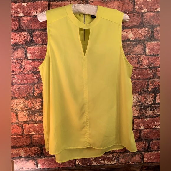 Forever 21 bright yellow sleeveless blouse size small - Picture 1 of 5